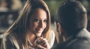 جملات جذاب عاشقانه برای جذب عشق و جنس مخالف (با متن های جذب کننده)