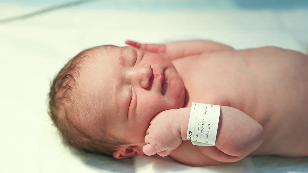 نکات مراقبت از نوزاد؛ اصول نگهداری از نوزاد از روز تولد از تغذیه تا ماساژ دادن postpartum newborn care