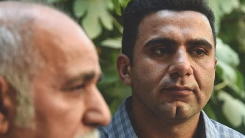 بازی با پسرش