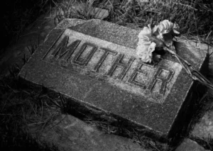 متن مرگ مادر ؛ جملات بسیار غمگین و احساسی درباره درگذشت مادر عزیز متن مرگ مادر ؛ جملات بسیار غمگین و احساسی درباره درگذشت مادر عزیز