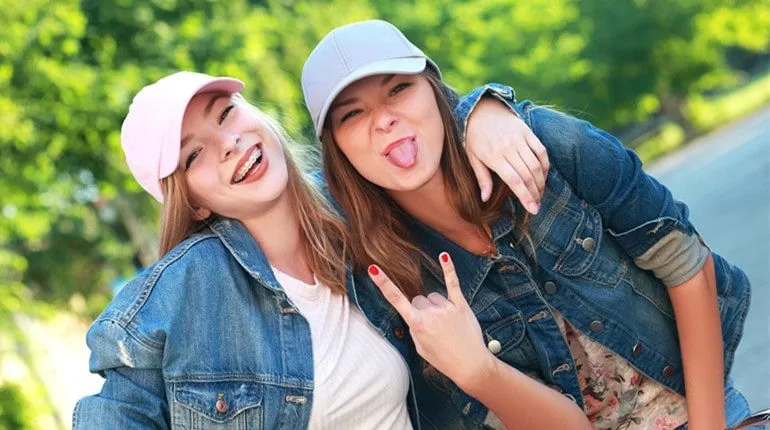 تبریک ولنتاین به رفیق؛ جملات احساسی برای رفیق با مرام در روز ولنتاین valentines day wishes for sister