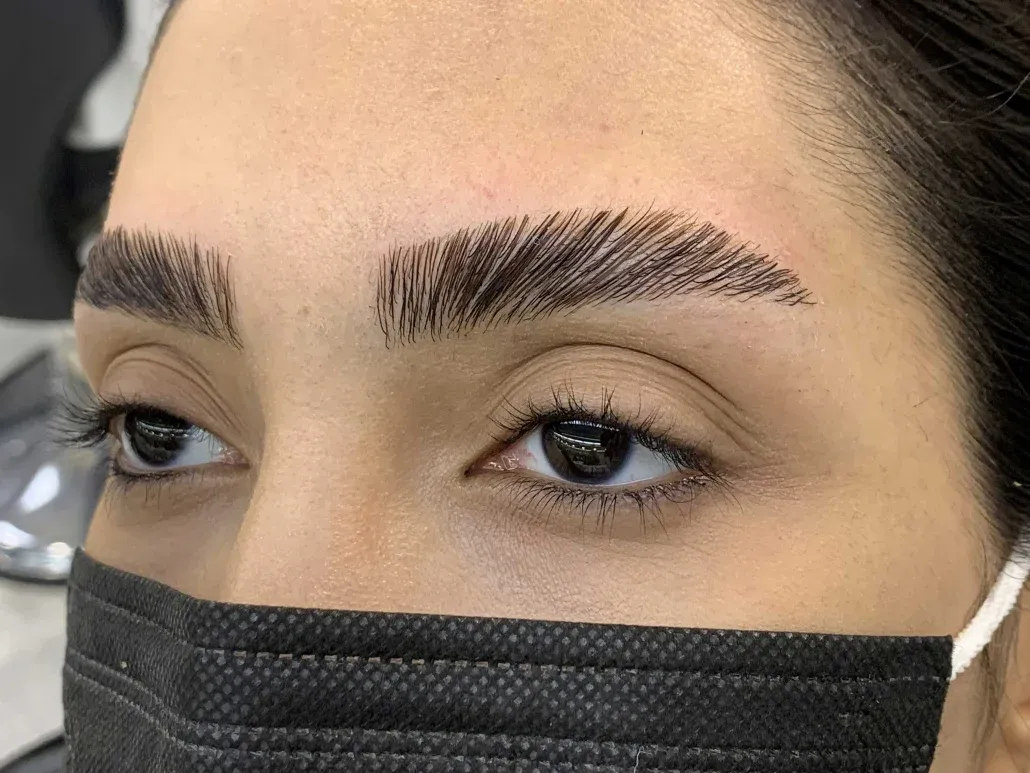 Eyebrow lift1 shadlinbeauty 1030