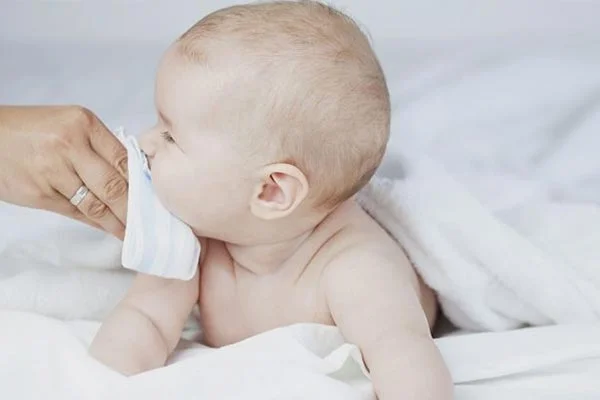 تعبیر خواب نوزاد؛ معانی مشاهده نوزاد پسر و دختر در خواب