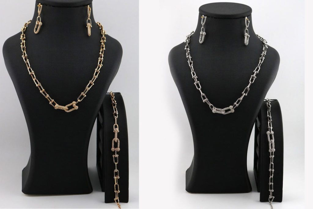 ترندهای ۲۰۲۵ زیورآلات نقره که استایل شما را متحول میکند نیم ست نقره زنجیری